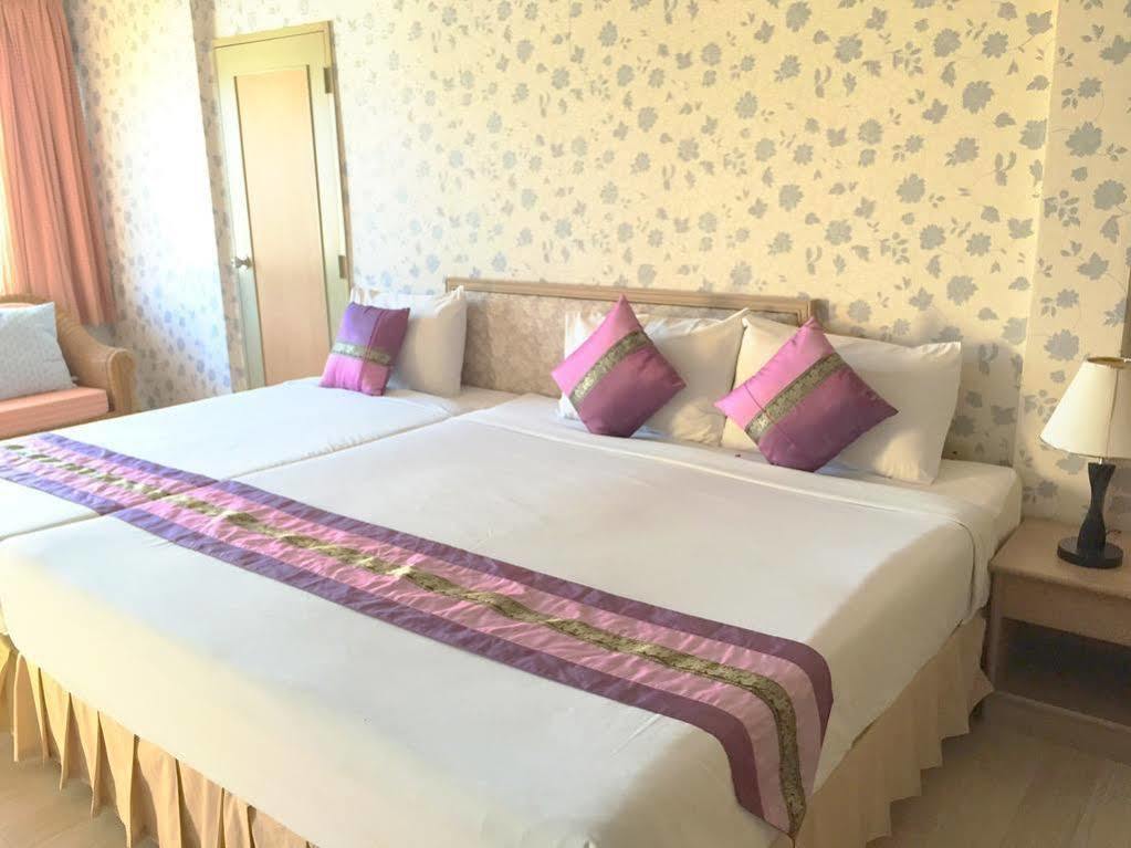 Takiab Beach Resort Hua Hin Bagian luar foto