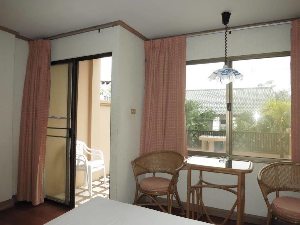 Takiab Beach Resort Hua Hin Bagian luar foto
