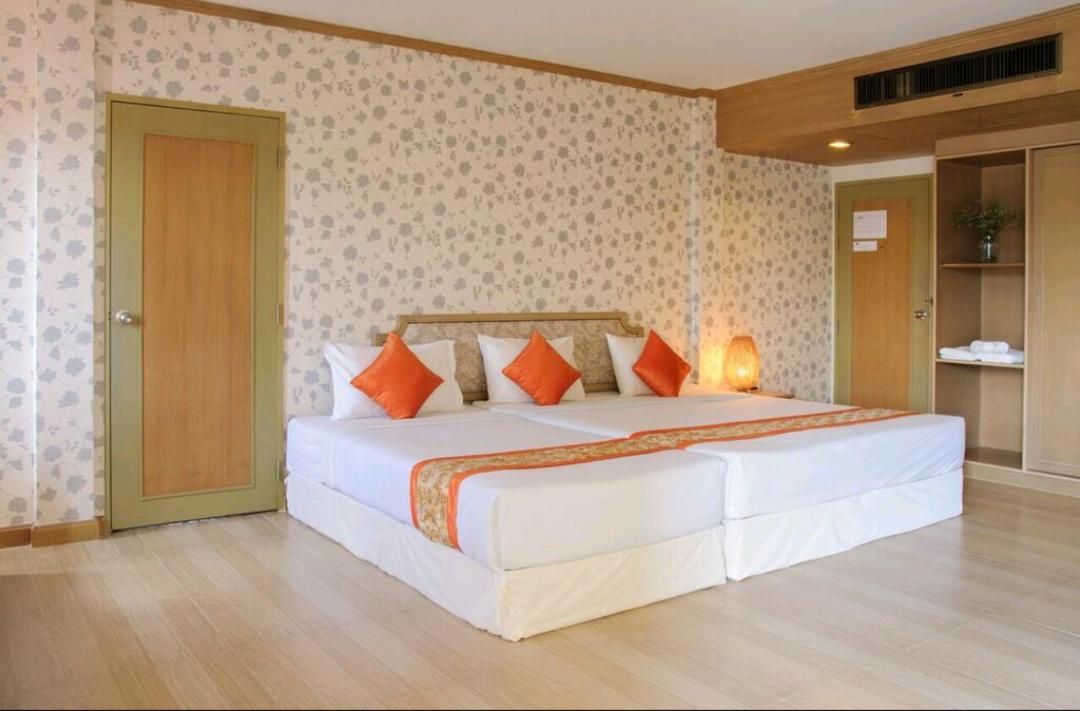 Takiab Beach Resort Hua Hin Bagian luar foto