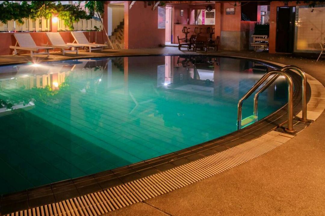 Takiab Beach Resort Hua Hin Bagian luar foto