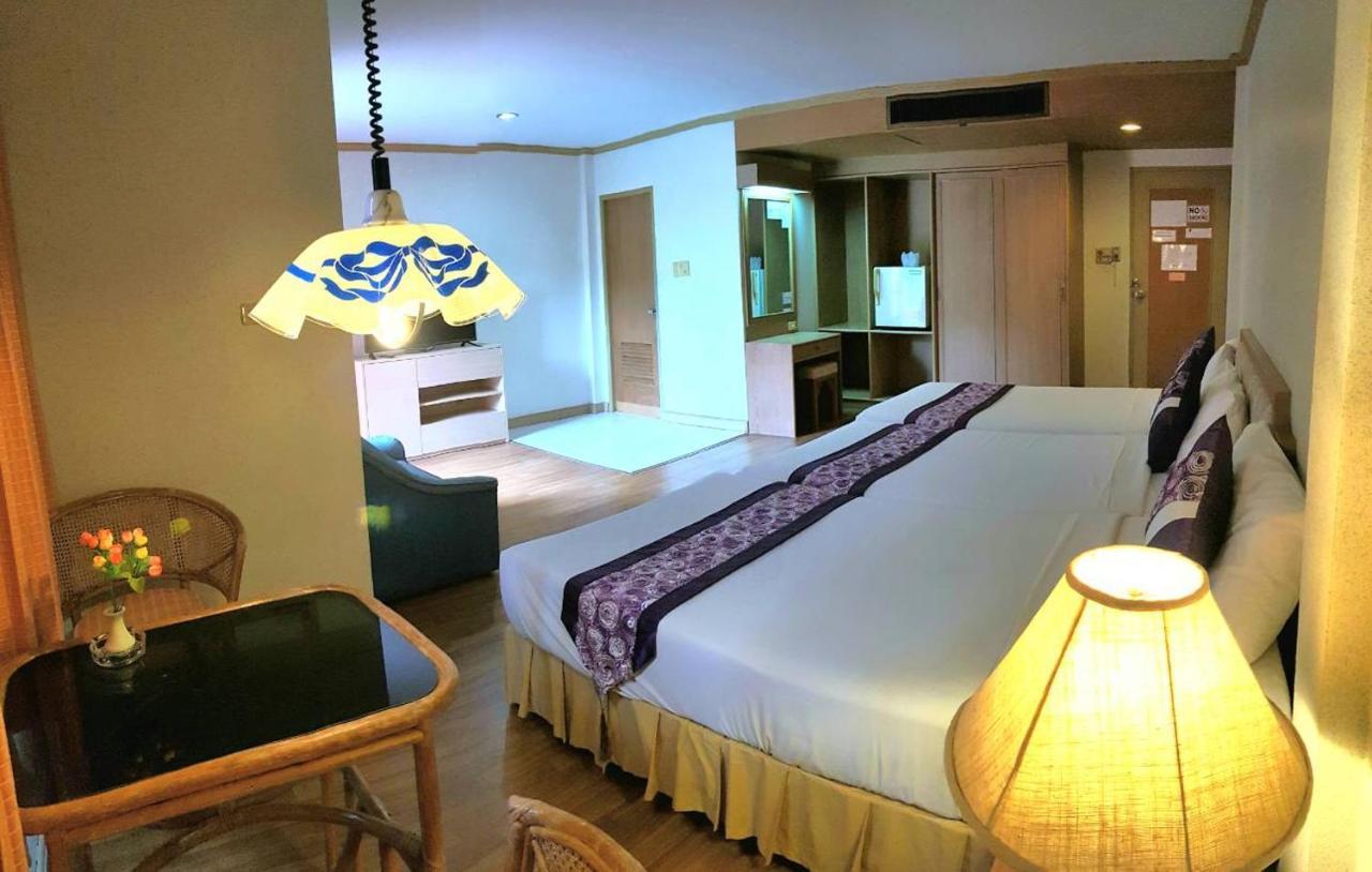 Takiab Beach Resort Hua Hin Bagian luar foto