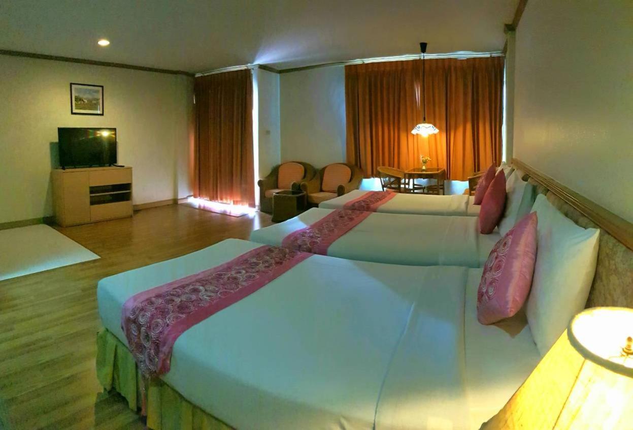 Takiab Beach Resort Hua Hin Bagian luar foto