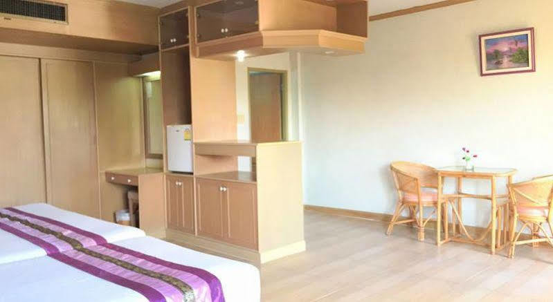 Takiab Beach Resort Hua Hin Bagian luar foto